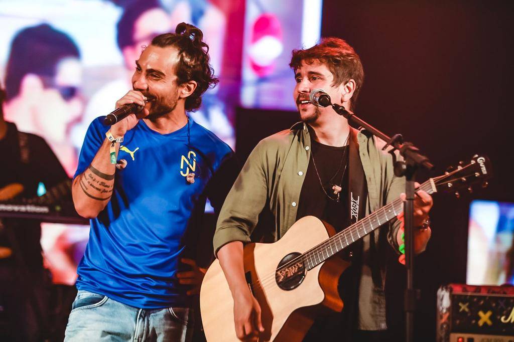 Bruninho e Davi apresentam noite sertaneja em São Paulo nesta quinta