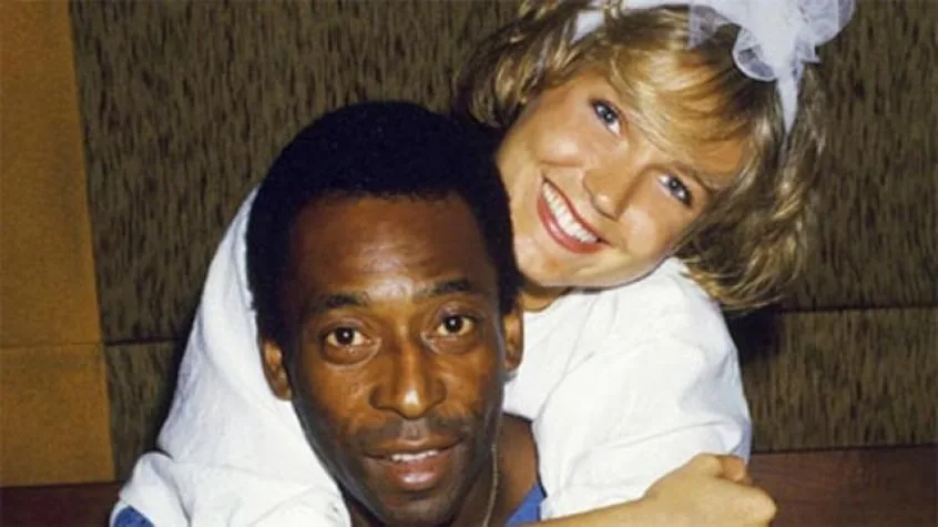 Xuxa, ex-namorada de Pelé, fala sobre a morte do rei do futebol