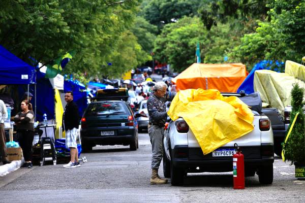 Polícia Militar desmobiliza acampamentos golpistas em São Paulo