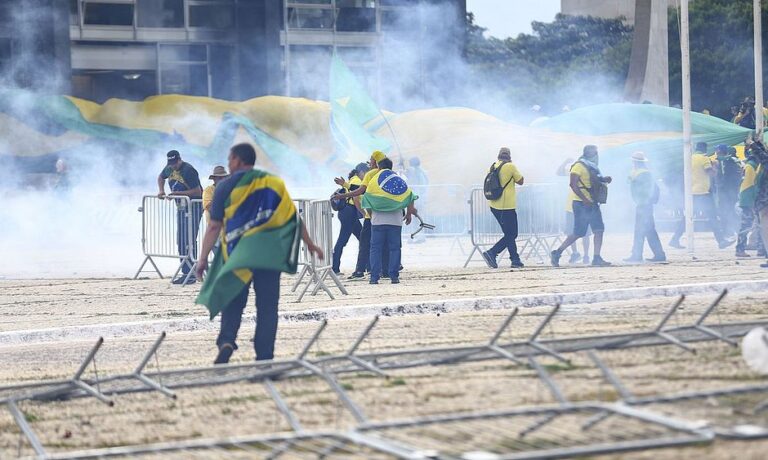 Terrorismo em Brasília: Fantástico refaz a cronologia da barbárie dos atos golpistas de domingo (8)