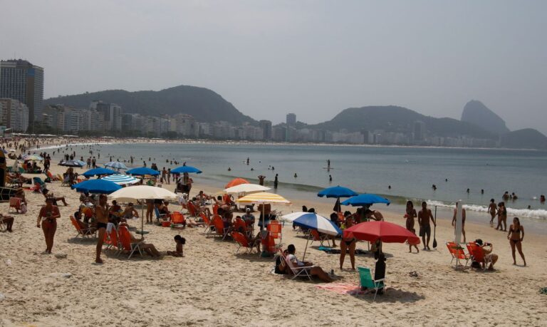 Lojistas do Rio de Janeiro projetam alta de 2,5% nas vendas de verão