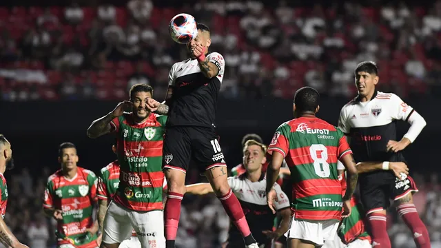 Titular, Galoppo faz dois gols, e São Paulo goleia Portuguesa em casa