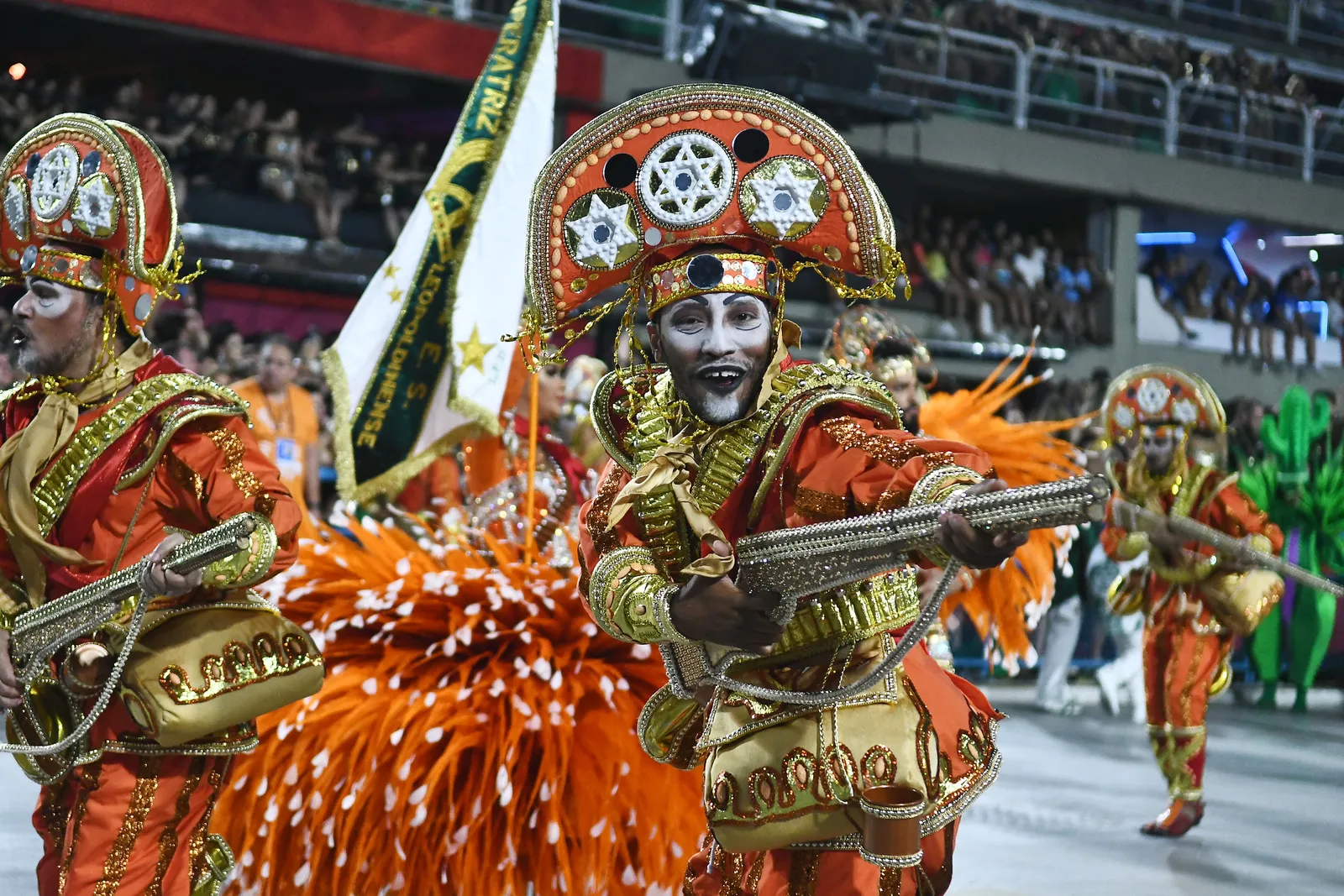 Imperatriz vence o Carnaval 2023 do Rio com desfile lúdico sobre Lampião