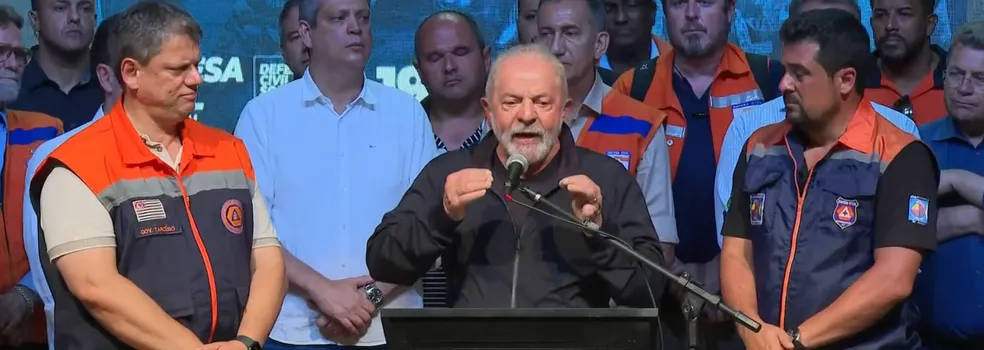 Chuvas no litoral de SP: Lula prega união e fala em construir casas para famílias atingidas