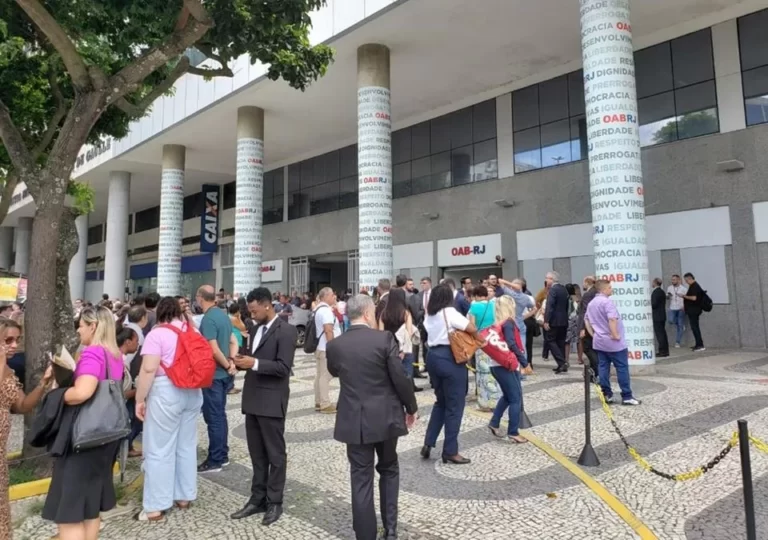 URGENTE: SBT Rio evacuado por ameaça de bomba na OAB Rio