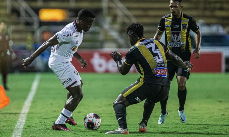 Fluminense e Volta Redonda jogam por vaga na final do Carioca