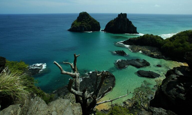 União e Pernambuco querem compartilhar Fernando de Noronha