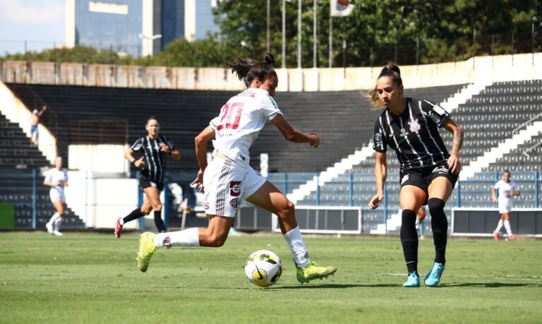 Ferroviária e Corinthians duelam pela liderança do Brasileiro Feminino