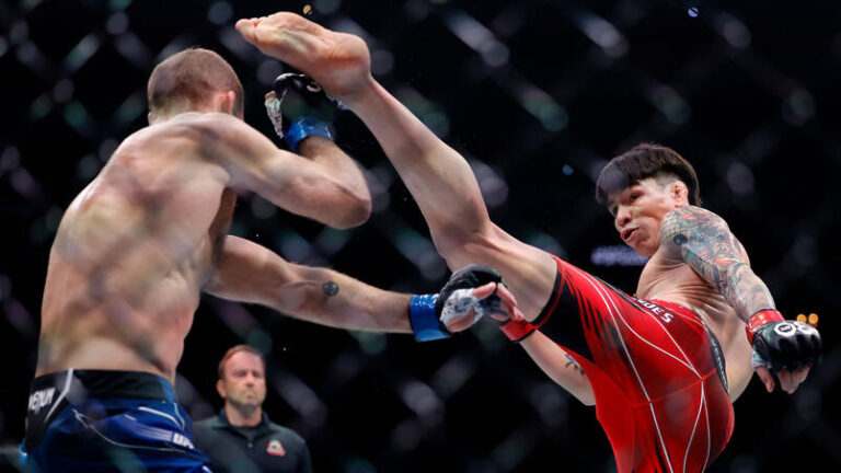 UFC 287: Ignacio Bahamondes vence Trey Ogden por decisão unânime