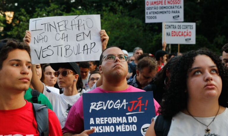 Consultas sobre Novo Ensino Médio começam dia 24 de abril