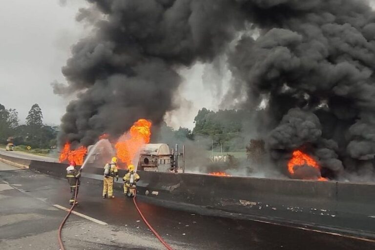 Barbacena decreta emergência após explosão de caminhão-tanque