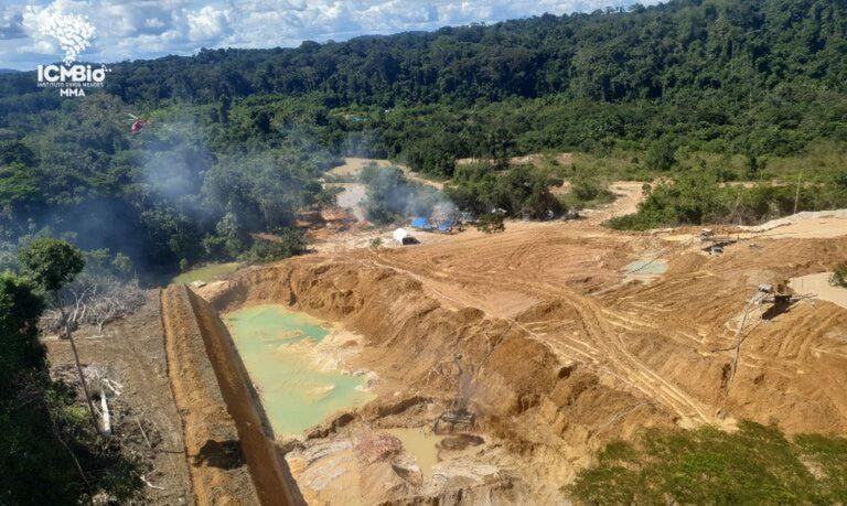 Garimpo ilegal devasta área de 118 hectares em Rondônia e no Amazonas