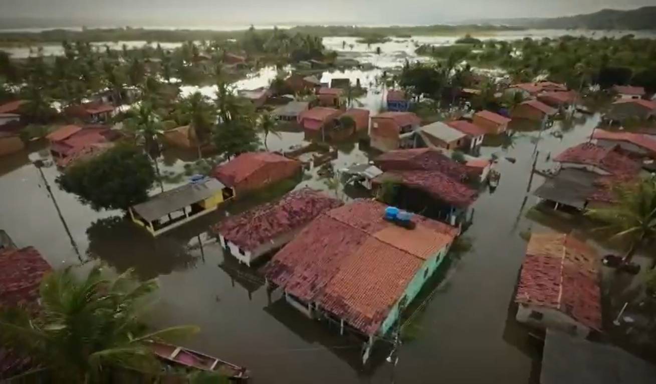 Chuvas deixam 22 mil pessoas desalojadas e desabrigadas em Alagoas