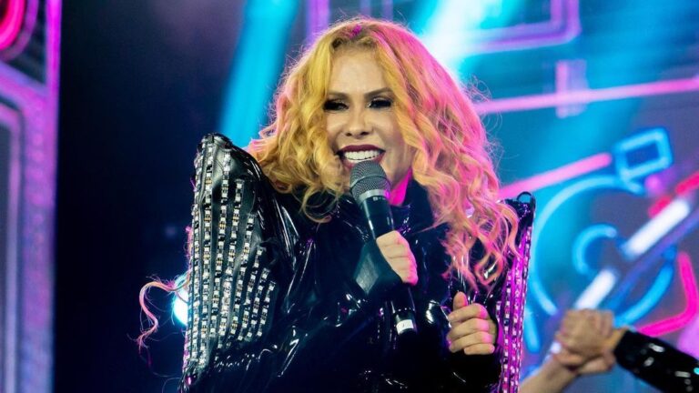 Joelma cancela shows por tempo indeterminado após passar mal em apresentação