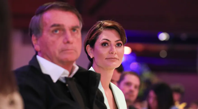 Bolsonaro, Michelle Wajngarten e Câmara Ficam em Silêncio em Depoimento à PF, Alega Defesa