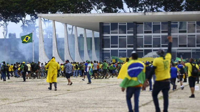 Acusada de participar nos ataques de 8 de janeiro é presa no Paraguai