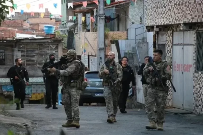 Cinco pessoas morrem após confrontos com policiais na Bahia