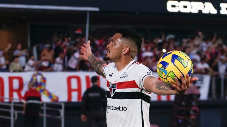 São Paulo Vence Coritiba e Reage no Brasileiro após Título