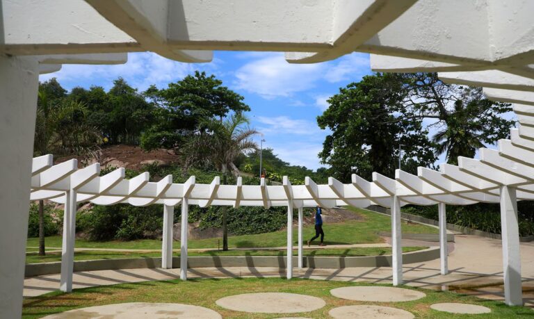 Parque Garota de Ipanema é reinaugurado no Rio após reforma 