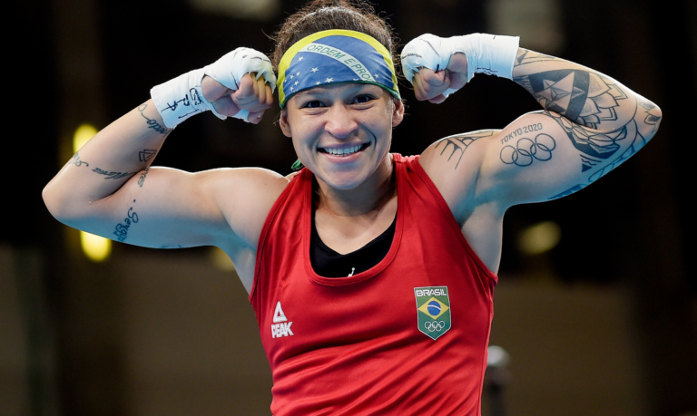 Pan: Bia Ferreira aplica nocaute, garante bronze e vaga em Paris 2024