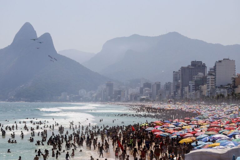 Em meio à onda de calor, Rio atinge sensação recorde de 58,5 °C