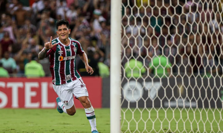 Fluminense enfrenta Boca em busca da Glória Eterna da Libertadores