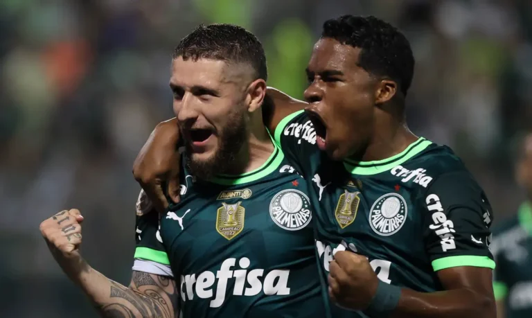 Palmeiras derrota Internacional e assume liderança do Brasileiro