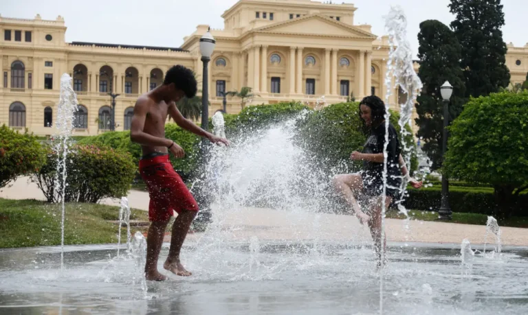 Onda de calor atinge sete estados no fim de semana 