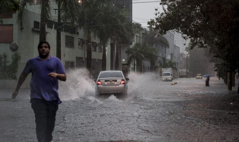 Pelo menos 2,1 milhões de pessoas ficaram sem energia em São Paulo