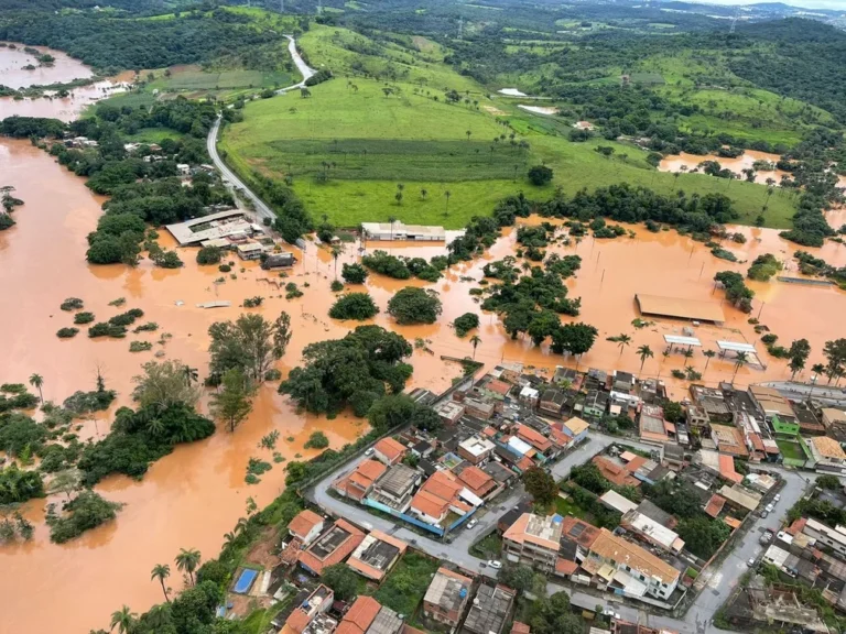 Fortes Chuvas no RS Deixam 17 Mil Desabrigados e Saldo de 4 Mortes