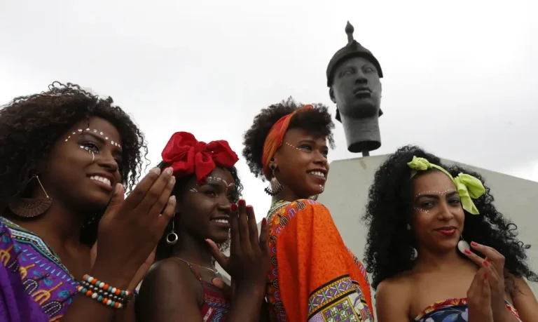 Hoje é Dia: Destaque para feriado da Consciência Negra e Zumbi