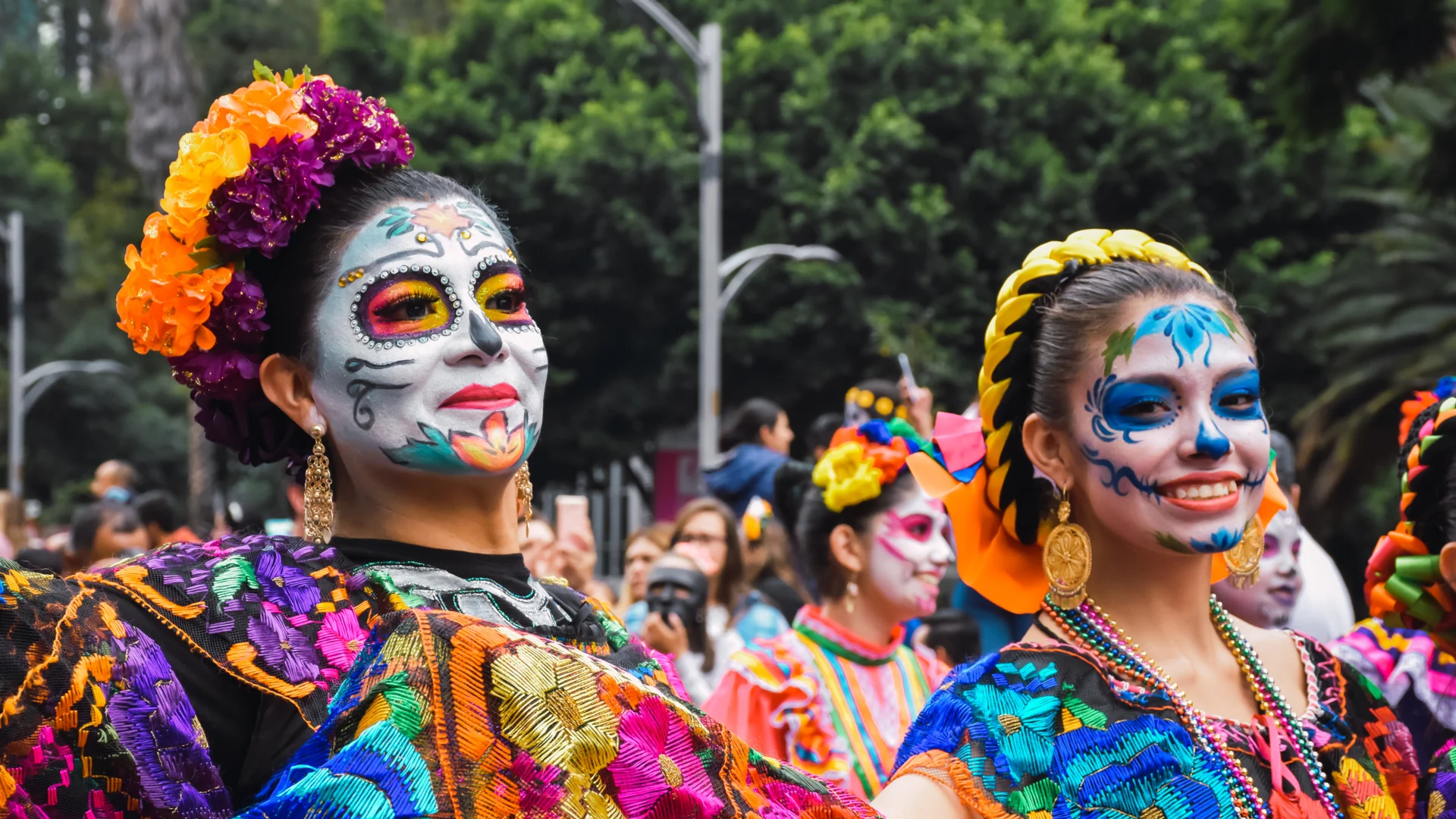 Dia de Finados e Dia de Los Muertos: Tradições e Celebrações no Brasil e no Mundo