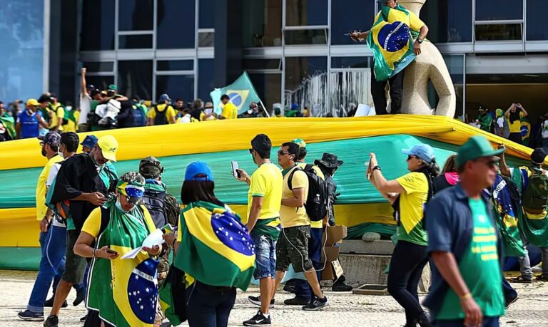 Ataques do 8/1 revelaram ódio ao STF, apontam especialistas