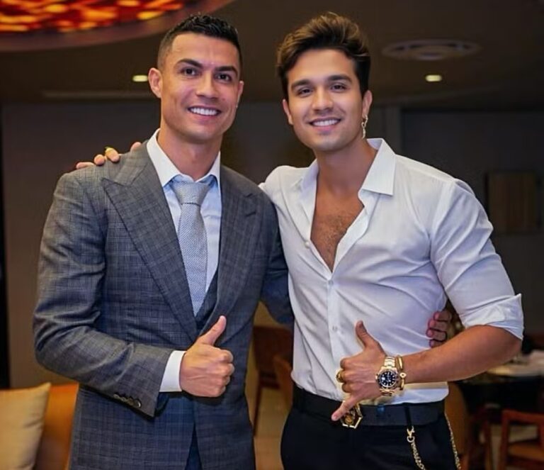 Luan Santana ganha rolex de presente de Cristiano Ronaldo em festa de Ano Novo