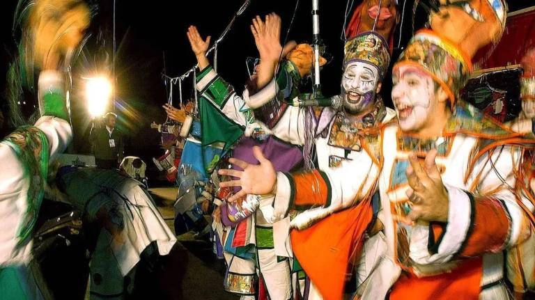 Uruguai celebra carnaval em fevereiro com as murgas; saiba o que são