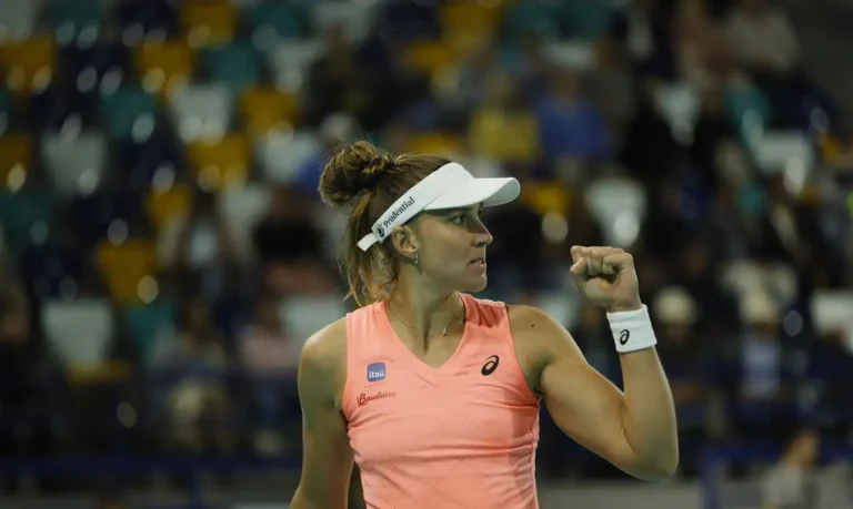 Tênis: Bia Haddad chega à semifinal do WTA 500 de Abu Dhabi