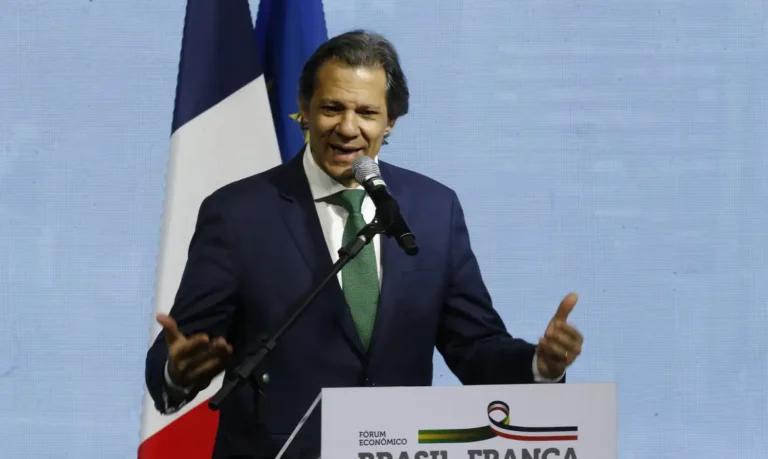 Haddad diz que é preciso insistir em acordo Mercosul-União Europeia