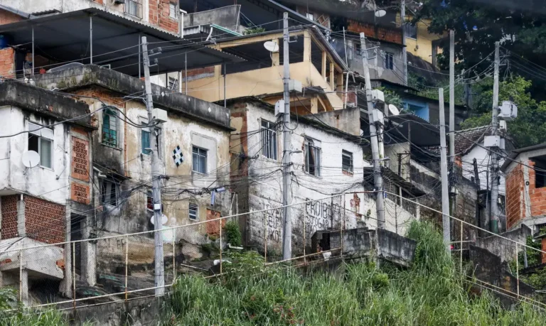 Favela-Bairro, 30 anos: legado do programa desaparece aos poucos