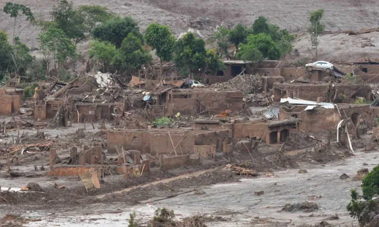 Caso Samarco: mineradoras propõem mais R$ 90 bi para reparar danos