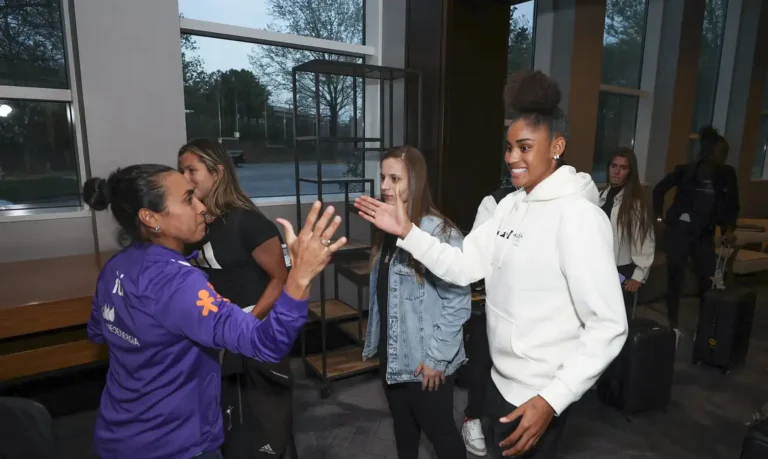 Seleção feminina se apresenta nos EUA para disputa do SheBelieves