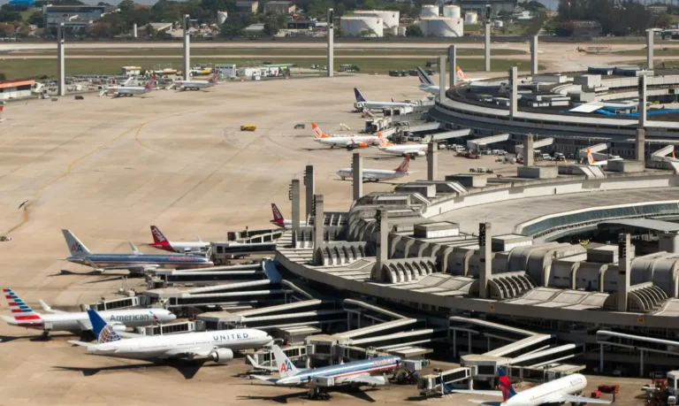 Galeão e Confins têm tarifas aeroportuárias reajustadas