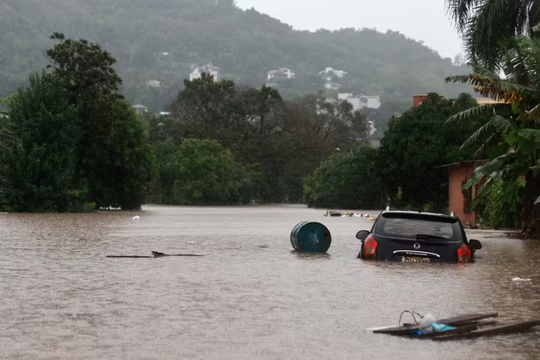 Temporal no RS: sobe para 24 o número de mortos; 14,5 mil pessoas estão fora de casa