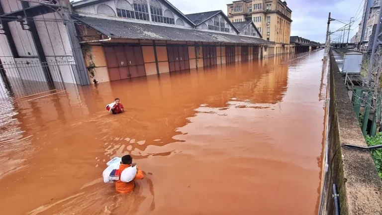 Nível do Guaíba reduz para 5m28cm após alcançar recorde histórico