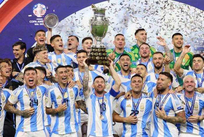 Argentina vence a Colômbia com gol na prorrogação e conquista 16º título da Copa América