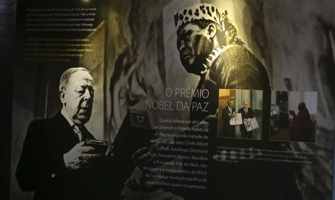 Exposição e seminário em São Paulo celebram legado de Nelson Mandela