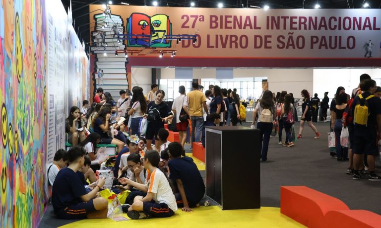 Mais de 600 mil pessoas devem visitar Bienal do Livro de São Paulo