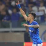 Em estreia de Diniz, Cruzeiro empata com o Libertad e avança às semifinais da Sul-Americana